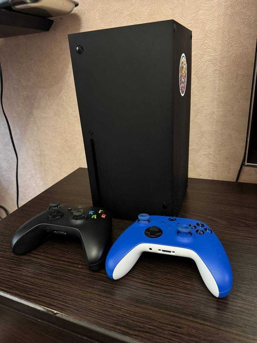 Игровая приставка Xbox series X  1ТБ