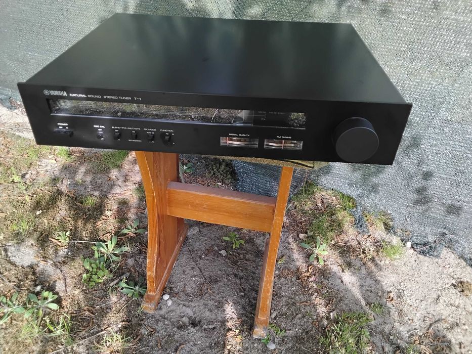 Tuner analogowy Yamaha t1