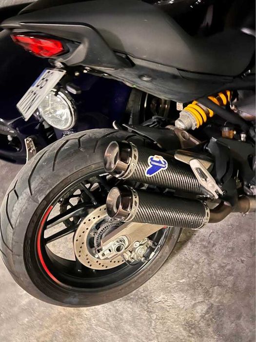 DUCATI MONSTER 821 DARK