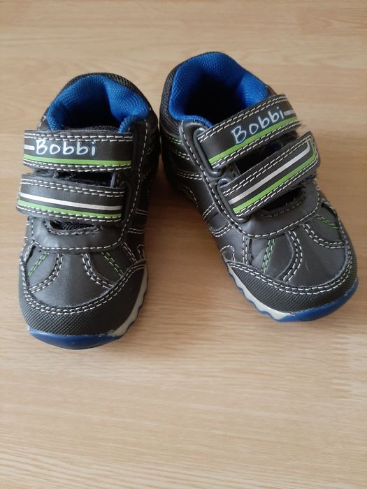 Adidaski na rzepy 20