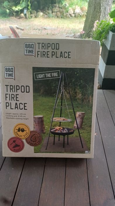 Grill trojnóg. Ognisko