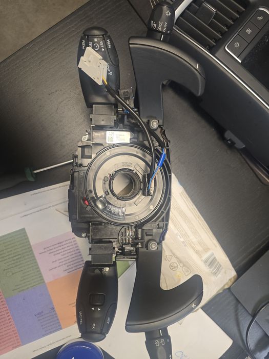 Przełączniki kierunkowskazów