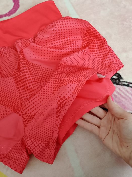 Damskie sportowe krótkie spodenki rozmiar XS