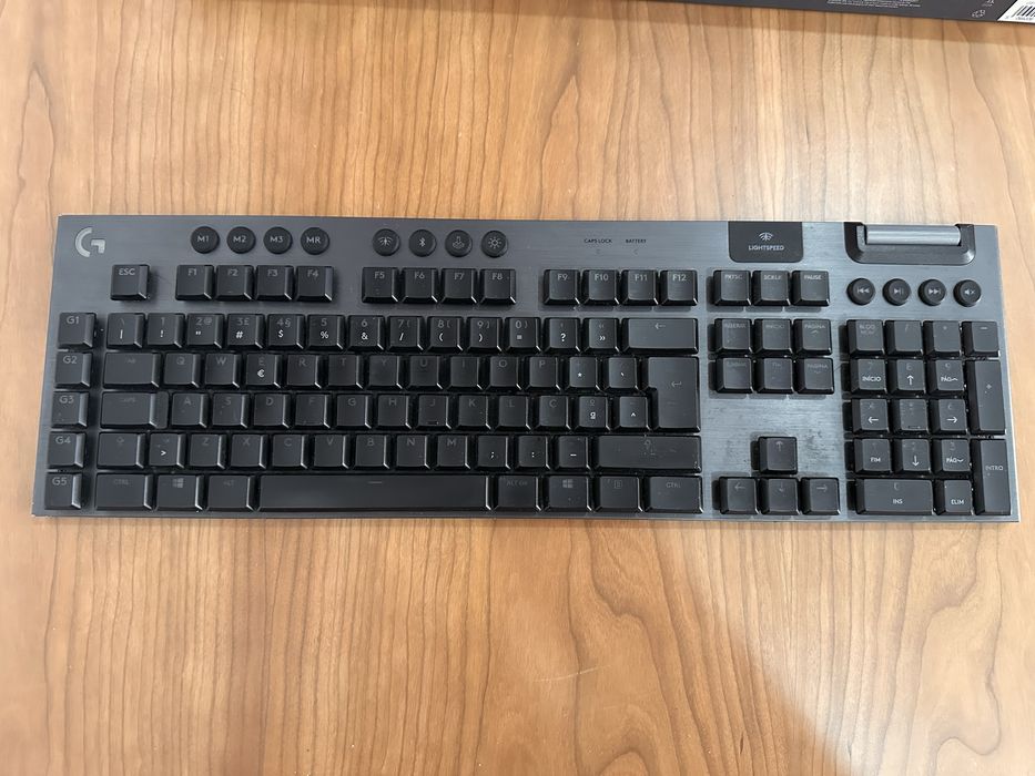 Logitech G915 LIGHTSPEED Wireless