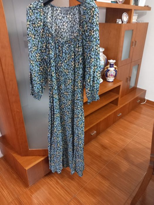 Vestido de Sra lindíssimo e fresquinho