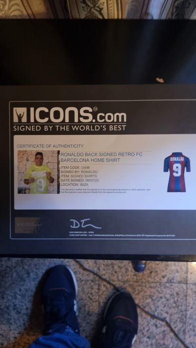 Camisola do fenómeno  r9  assinada  e com certificado