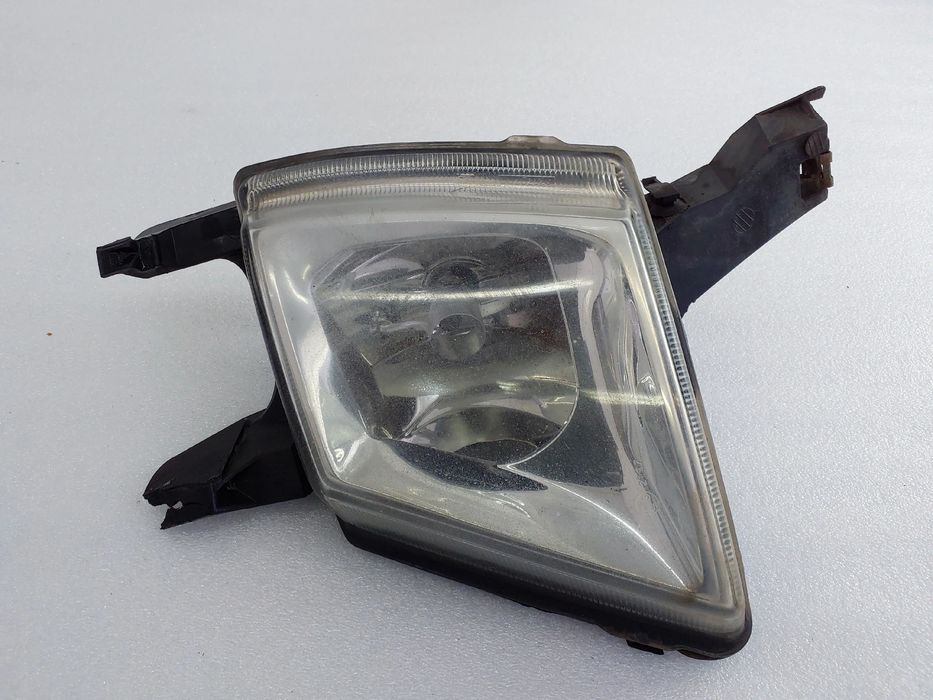 Farol nevoeiro frente esquerdo PEUGEOT 407 SW (6E_)