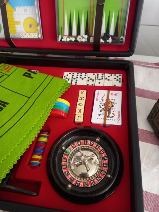 Kit de jogos de mesa.