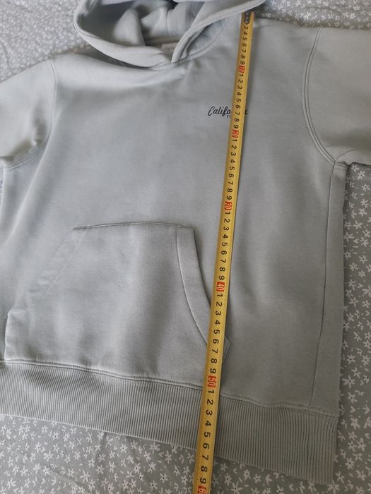 Zara bluza kangurka, z kapturem