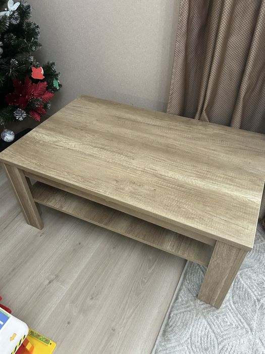 Столик журнальний