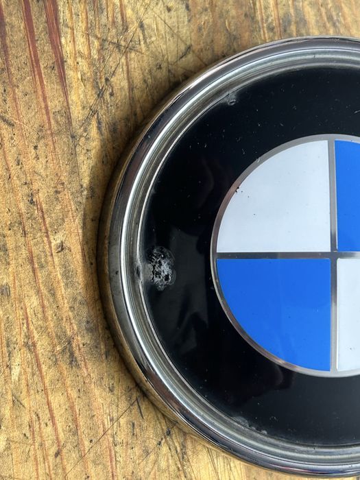 Emblemat Znaczek Logo Znaczek klapy bagaznika bmw e83 x3 wysylka