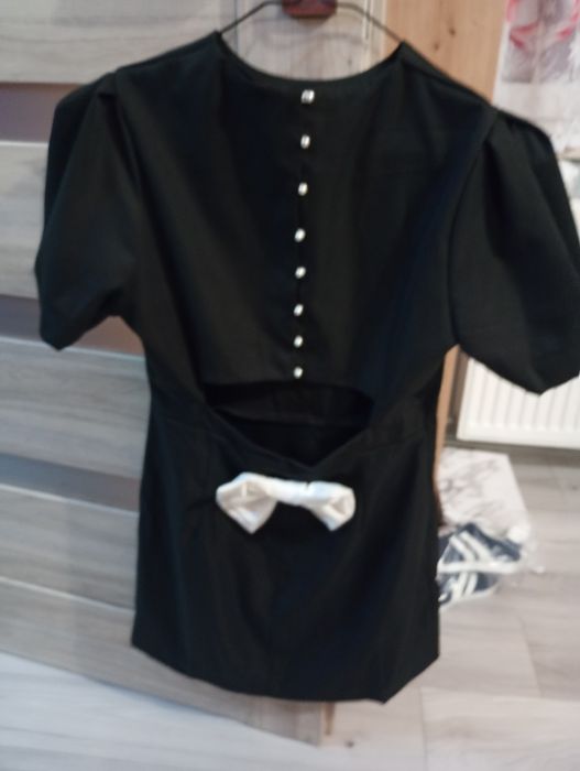 Sprzedam sukienkę czarną