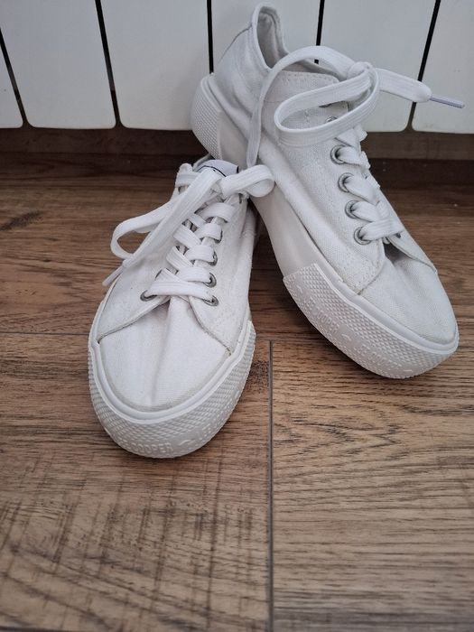 Buty tenisówki Lee Cooper na platformie 37