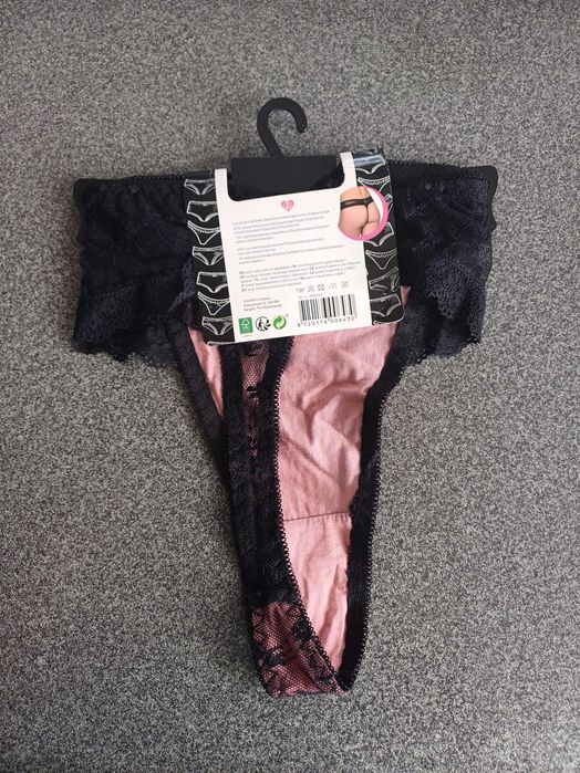 Majtki, stringi damskie r XL/XXL