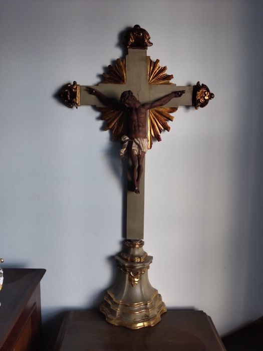 Crucifixo em Madeira