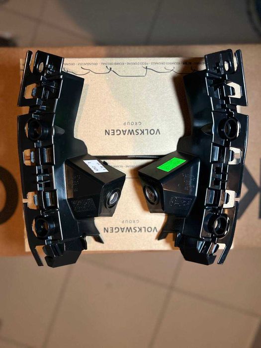 кріплення бампера ліве та праве на Volkswagen Atlas/Atlas Cross Sport