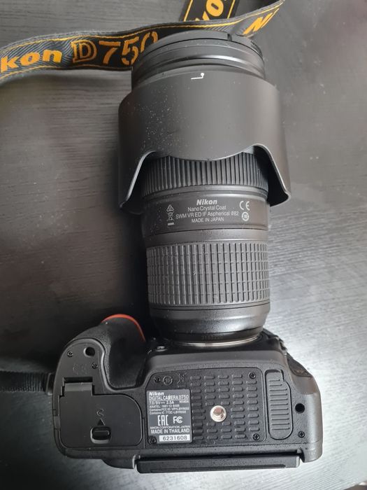 Nikon D750 + Nikkor 24-70mm 1:2.8E