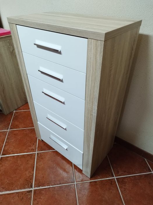 Quarto de casal completo - Marca: Lourini - Muito bom estado