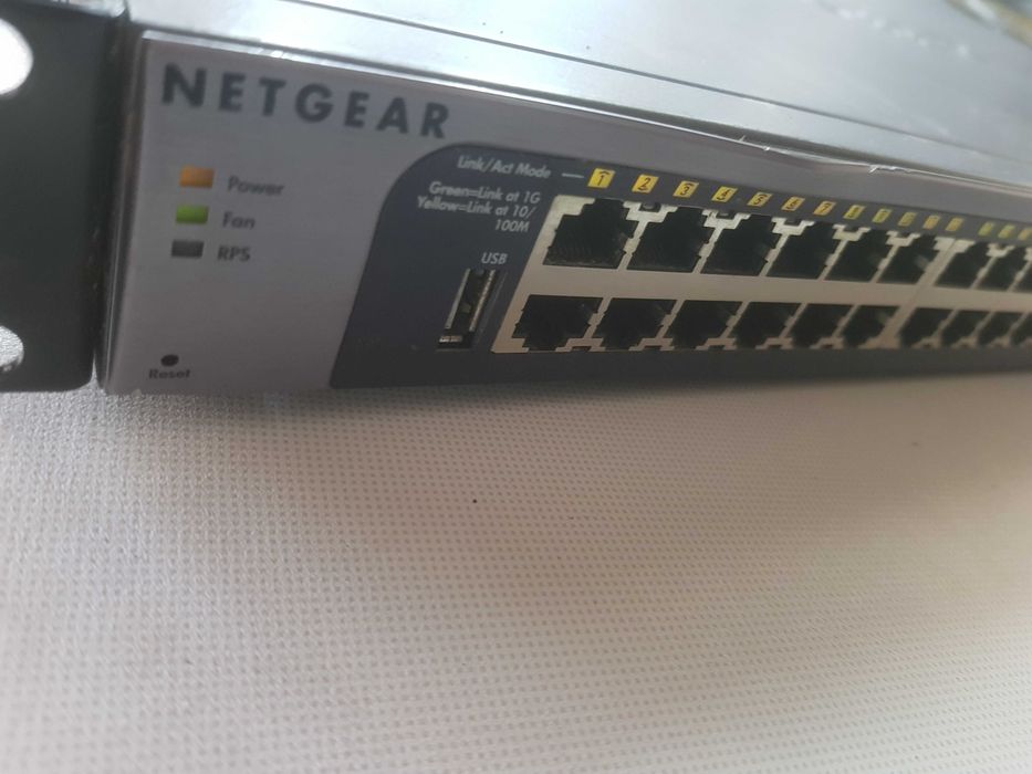 Netgear ProSafe GSM 7248 Switch