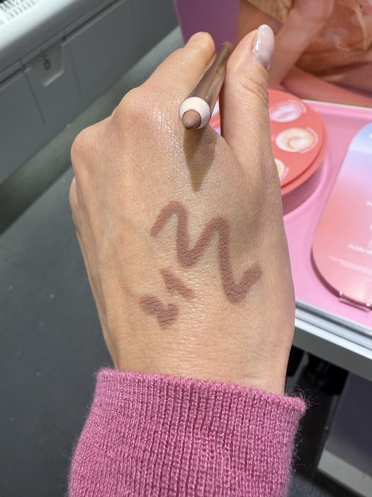 Олівець Kiko creamy colour 02 03 04 05 07 20 21 23