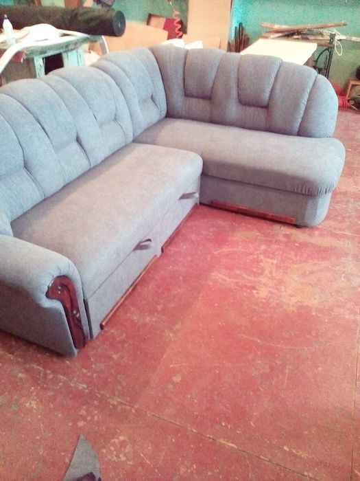 Ремонт мягкой мебели. Большой выбор ткани. Фурнитура.