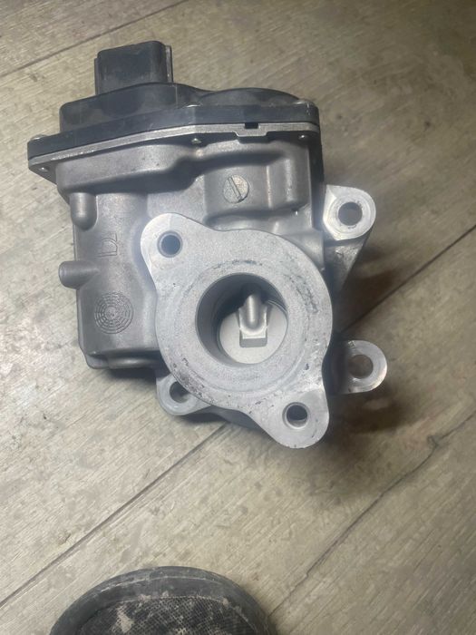 ZAWÓR SPALIN EGR MASTER MOVANO nissan biturbo denso 5pin