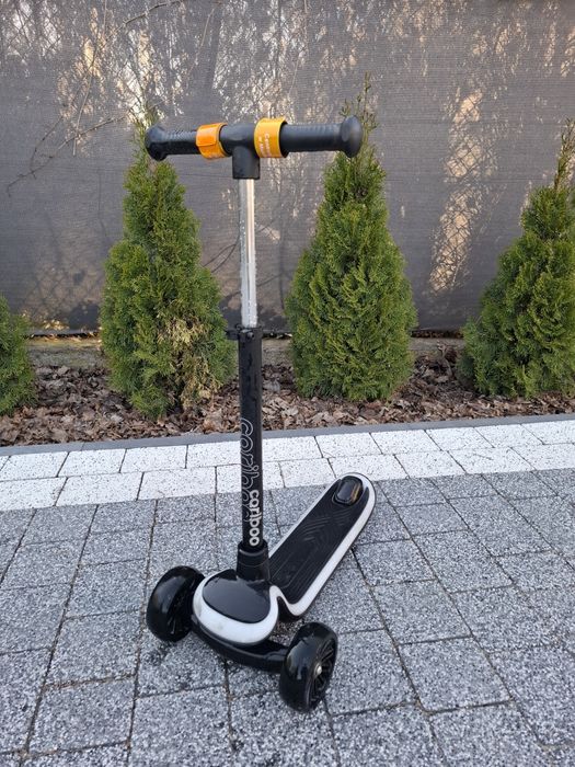 Hulajnoga trójkołowy Coriboo Led