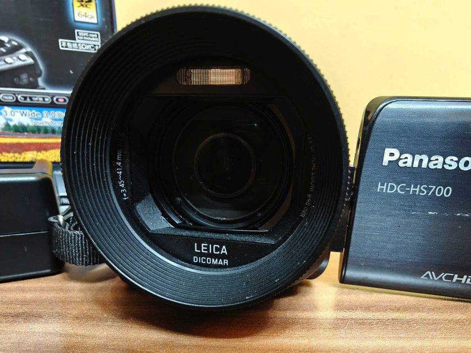 Panasonic HDC-HS700 kamera Full HD 1080p, dysk 240 GB, LEICA 12x