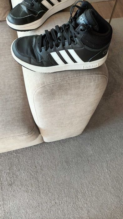 Sapatilhas adidas como novas