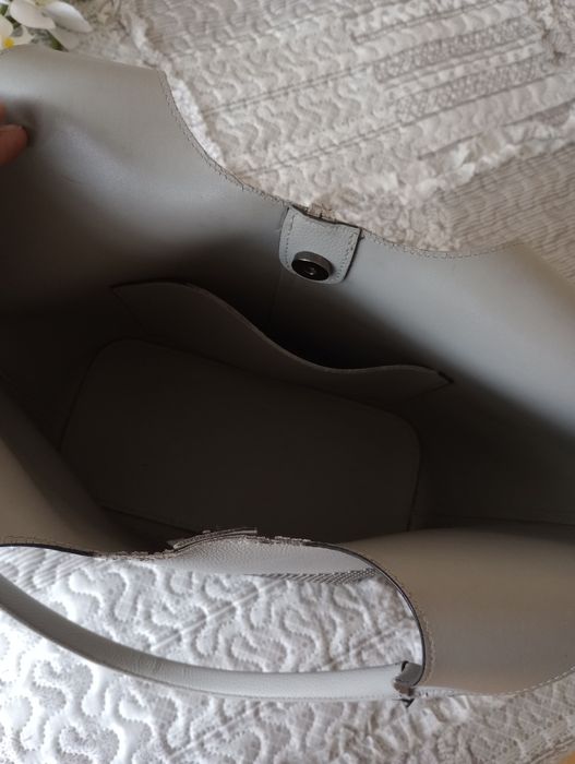 Szara torebka na ramię usztywniana