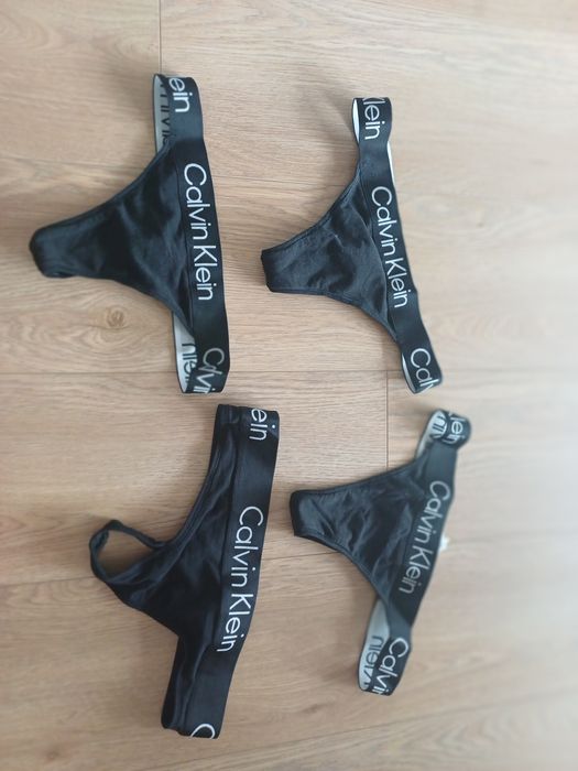 Majtki, bieliza stringi Calvin Klein S czarne