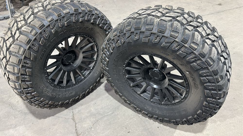 Jantes 18 + Pneus 37  Cooper STT Pro