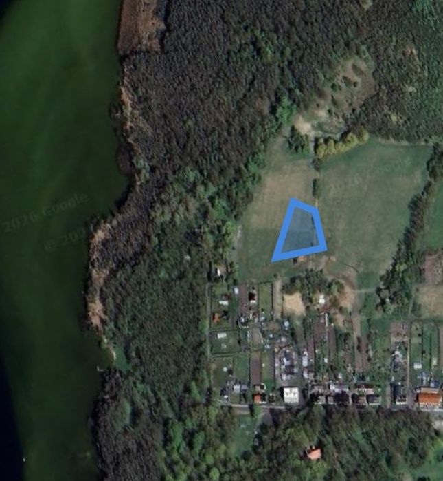 działka nad jeziorem Miedwie