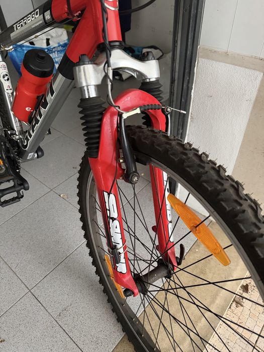 Bicicleta Giant Terrago para BTT