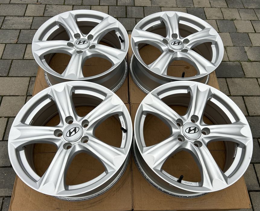 Oryginalne felgi Hyundai 17' 5x114.3 Tucson Santa fe IX35 Kona Tpms