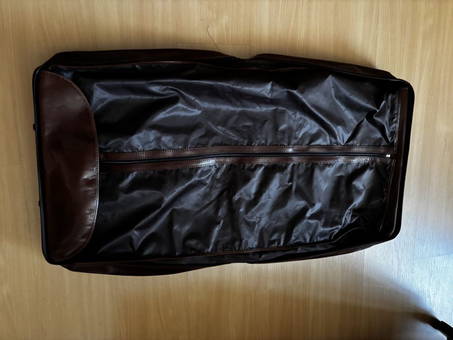 Mala Lorpel em pele porta fatos com trolley