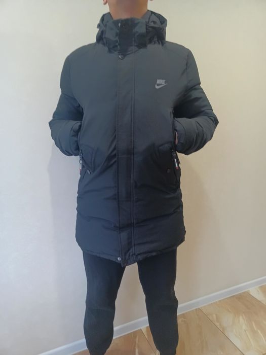 Продам новую курточку Nike (зима)