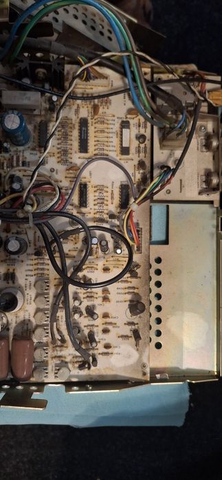 Плати від старих пристроїв на запчастини