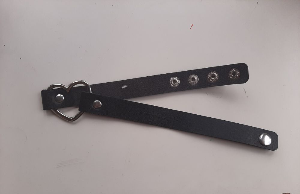Choker Naszyjnik z sercem