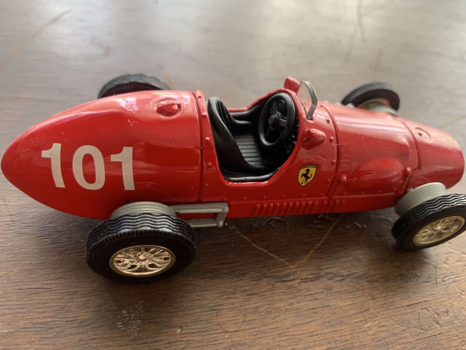 Carro em miniatura Ferrari 1952