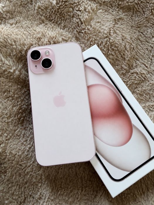 Iphone 15 różowy
