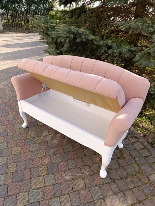 Кушетка відкривна