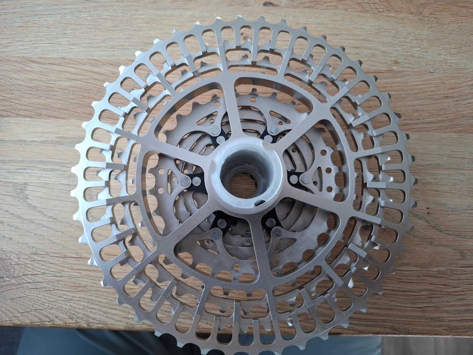 Kaseta 11  rzędowa 11-46  super lekka