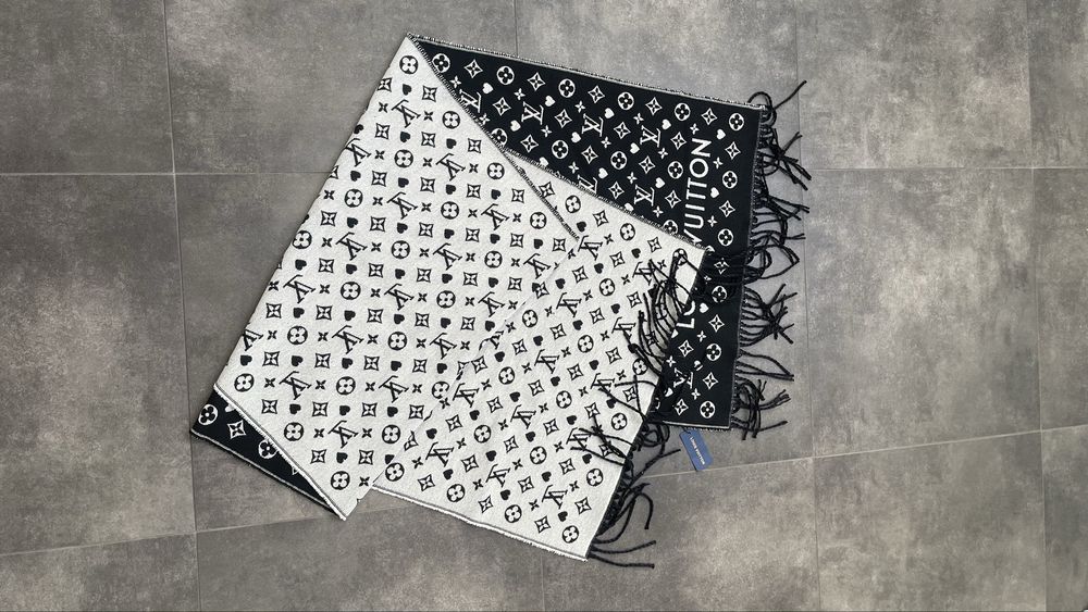 Szalik louis vuitton
