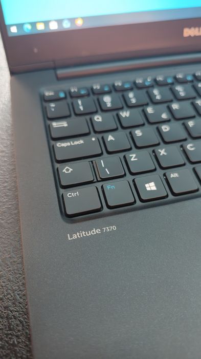 Laptop Dell Latitude 7370 m5 8GB 256GB Nvme Win 10 Pro