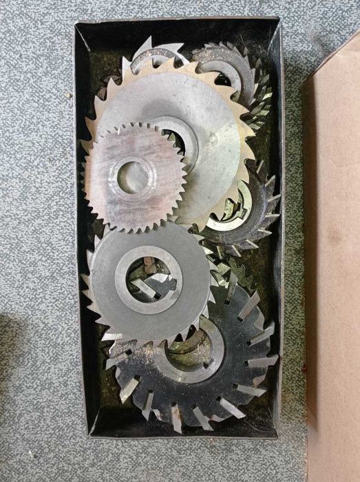 Продам инструмент для фрезерных работ