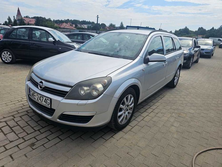 Opel Astra 2005r/1.8 benzyna /125KM/AUTOMAT/opłaty aktualne/HAK