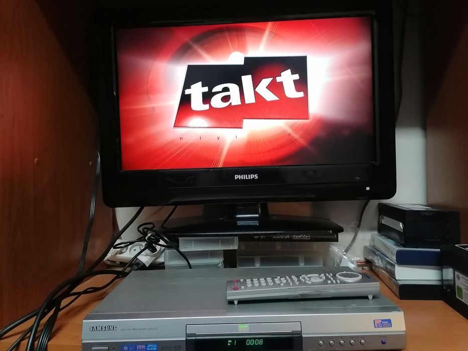 Odtwarzacz CD/DVD Samsung DVD-E232 pilot