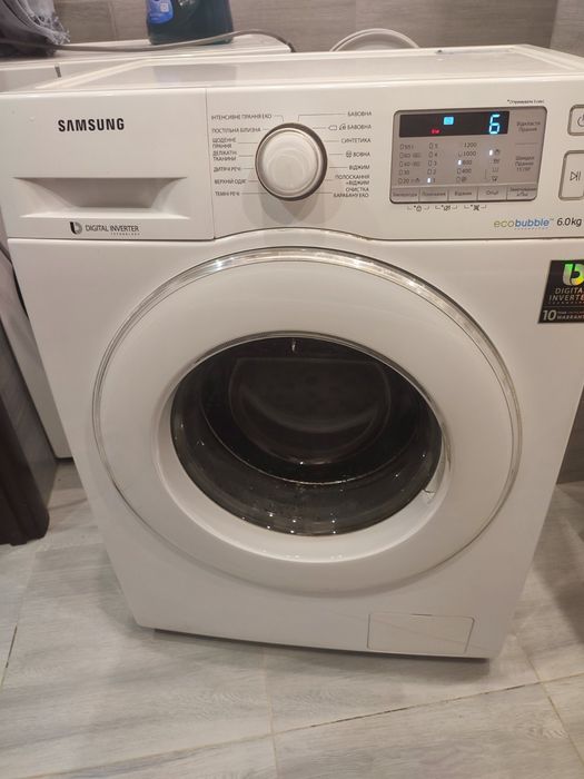 Пральна машина SAMSUNG WW60J5213JW  повністю  робоча