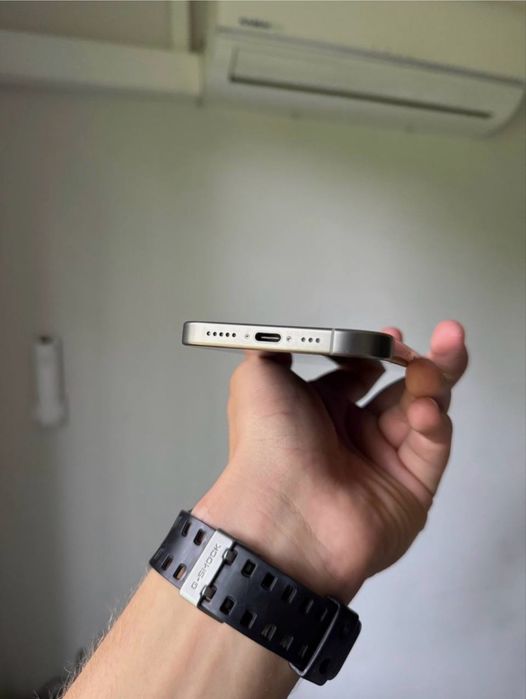 Iphone 16 pro 128GB Tytanowy
